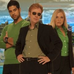 Logo: Yoostar 2: In the Movies - You Work Under an Alias?