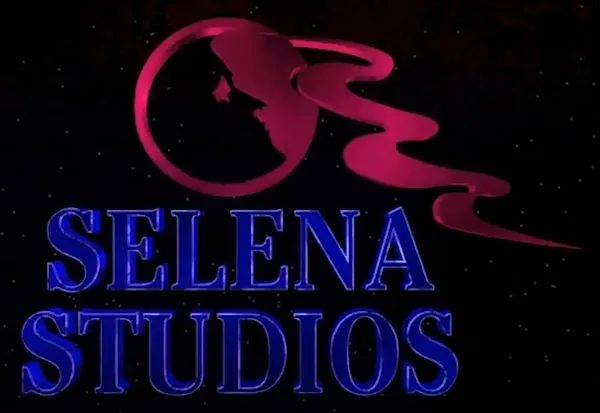 Logo: Selena Studios