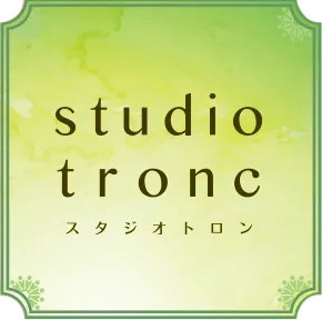 Logo: Studio Tronc